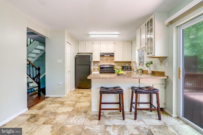 Building Photo - 4546 Little River Run Dr