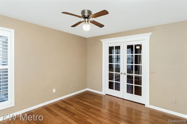 Building Photo - 516 Newburne Pointe