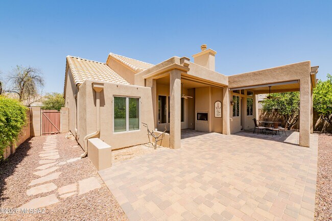 Building Photo - 11776 N Labyrinth Dr