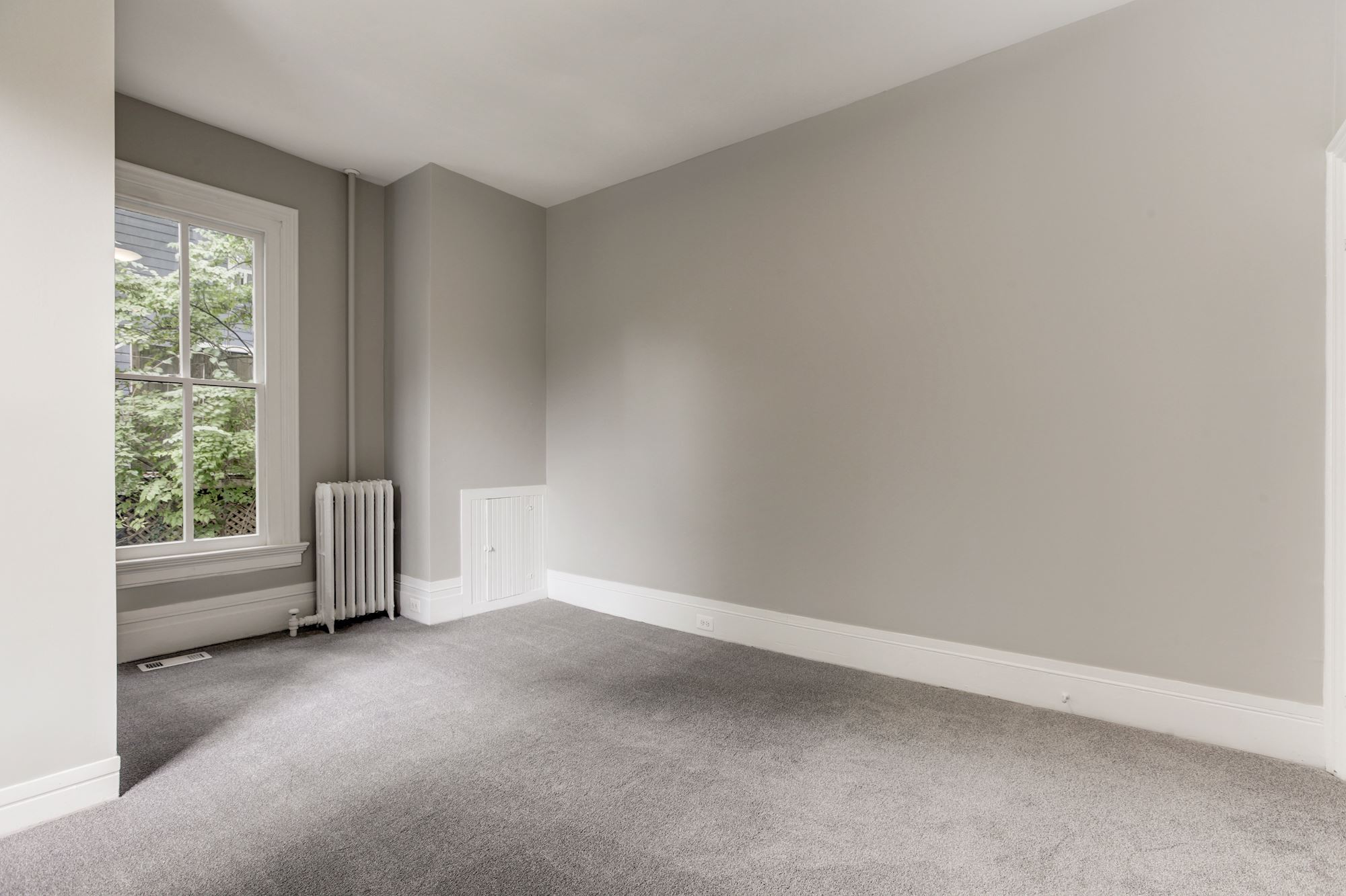 Building Photo - 212 W Montgomery Ave