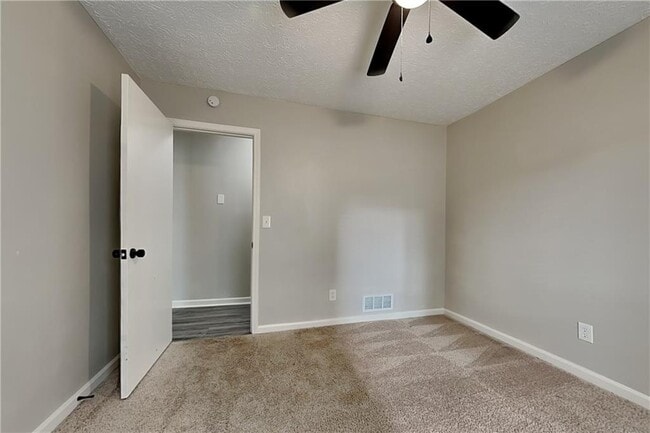 Building Photo - 2979 Marsh Ln SW