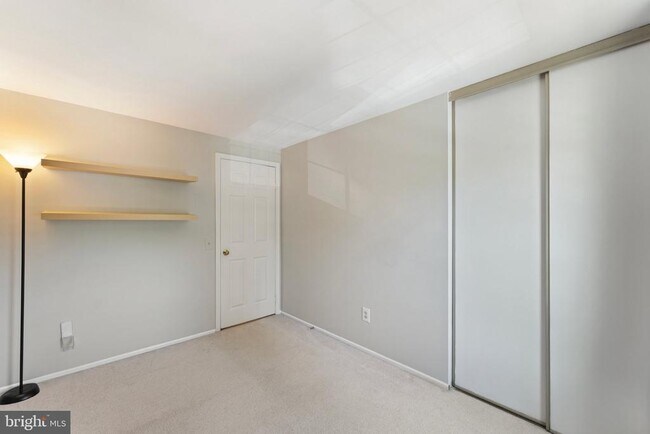 Building Photo - 6014 Martins Landing Ln