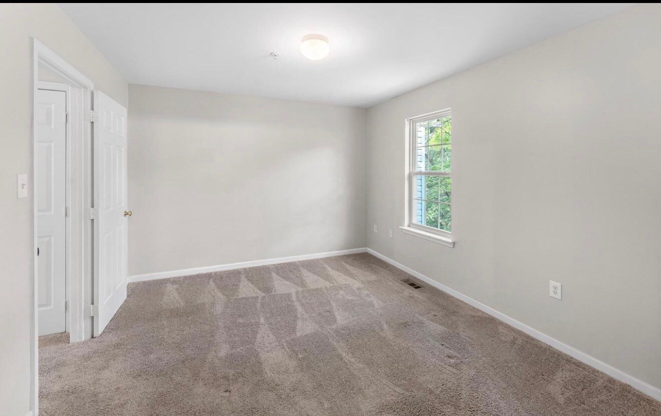 Building Photo - 7016 Migliori Ct