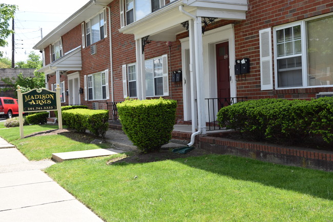 Primary Photo - Madison Arms Apartments