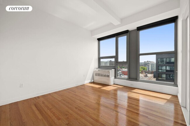 Building Photo - 181 E 119th St