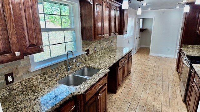 Building Photo - 1706 Emerald Ave