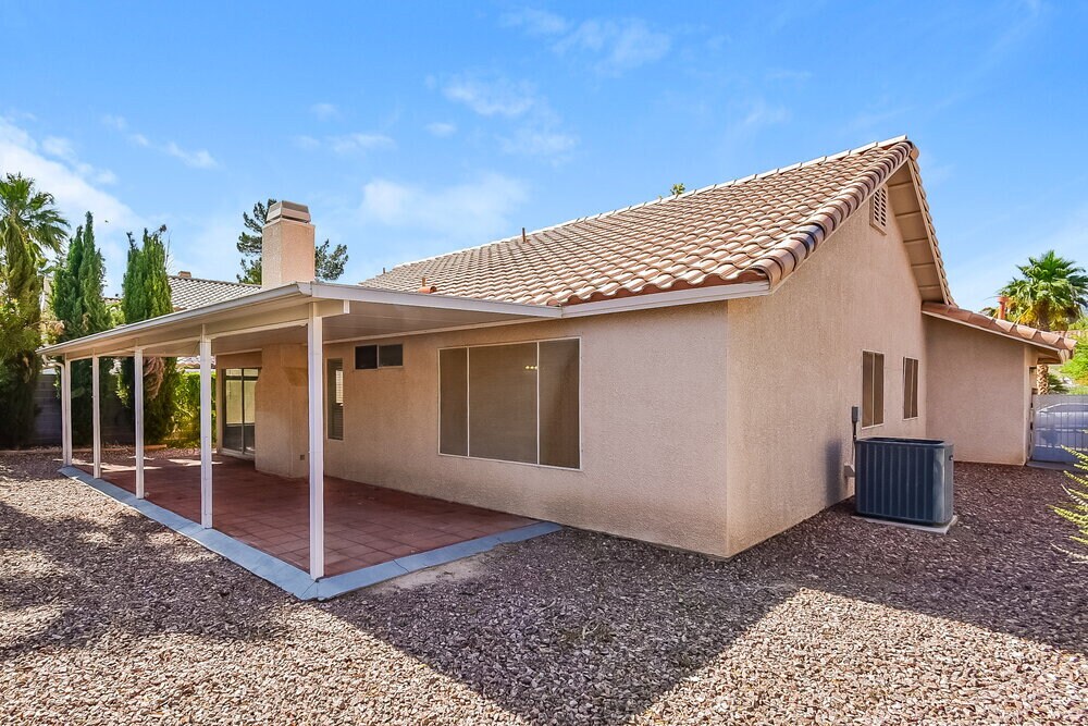 Building Photo - 1621 Running Creek Dr