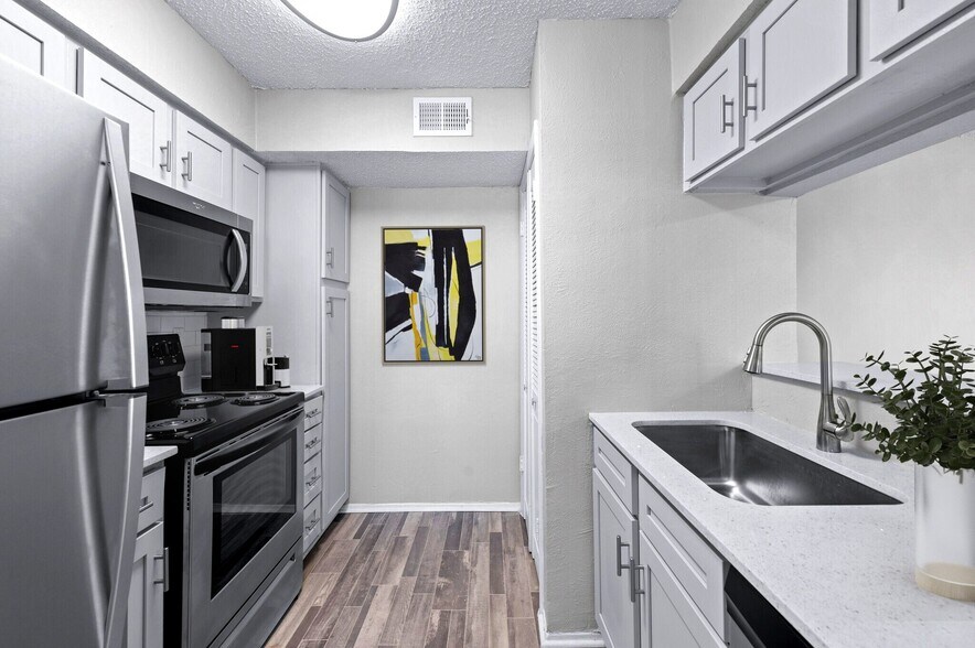 The Ashton 3146 W Northgate Dr Irving TX 75062 Apartment Finder