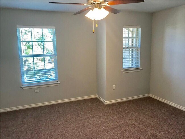 Building Photo - 14409 McCoy Lp