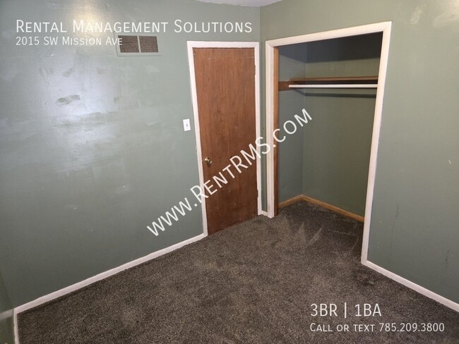 Building Photo - 2015 SW Mission Ave