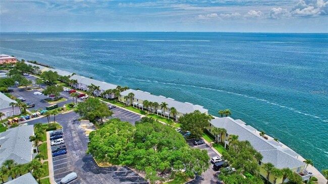 Building Photo - 5280 Coquina Key Dr SE