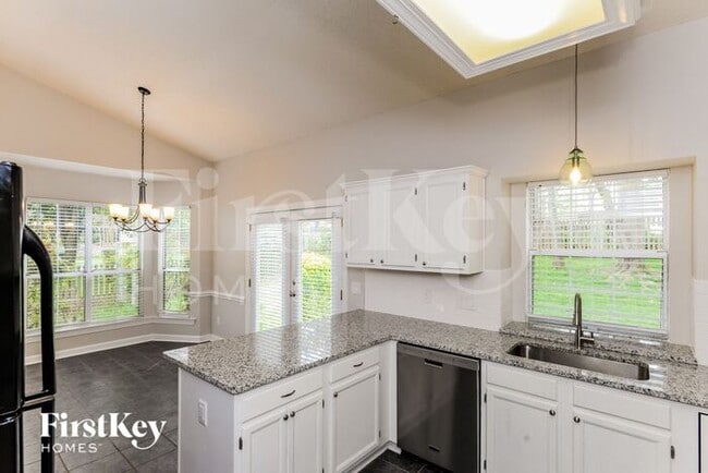 Building Photo - 12137 Moonshadow Ln