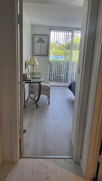 Building Photo - 3575 S Ocean Blvd