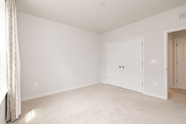 Building Photo - 5920 Whitehurst Ln