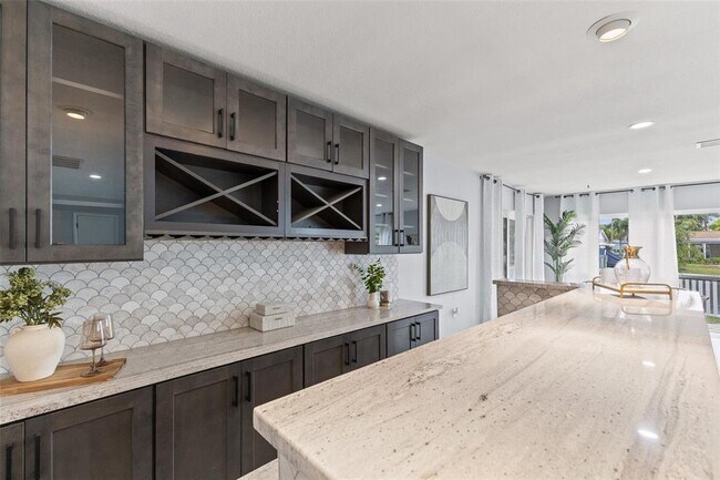 Building Photo - 4000 14th Way NE