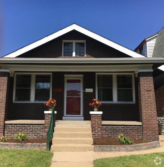 Building Photo - Lovely Home in Tower Grove South