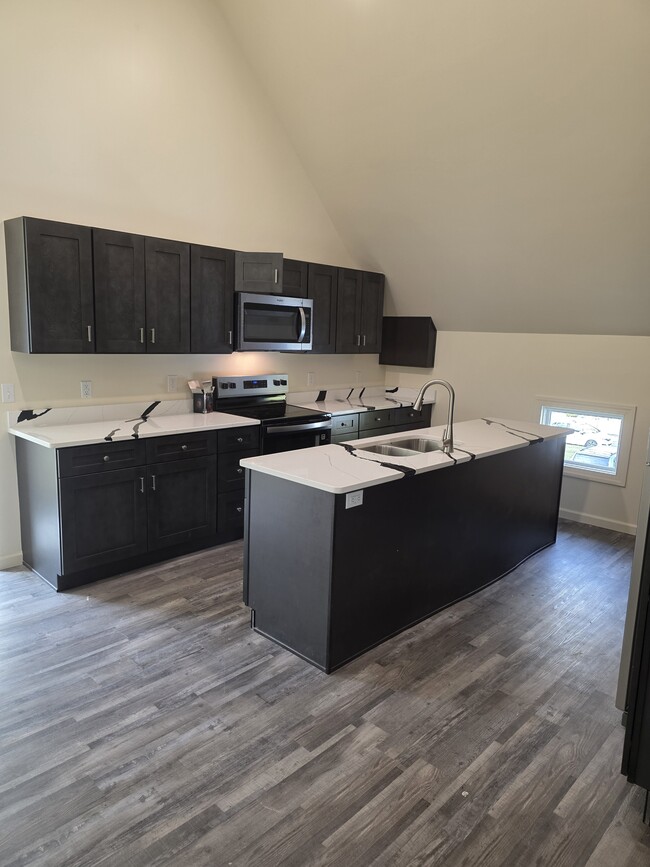 Building Photo - 707 W Michigan Ave