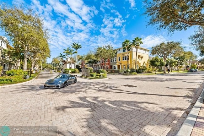 Building Photo - 580 Pacific Grove Dr