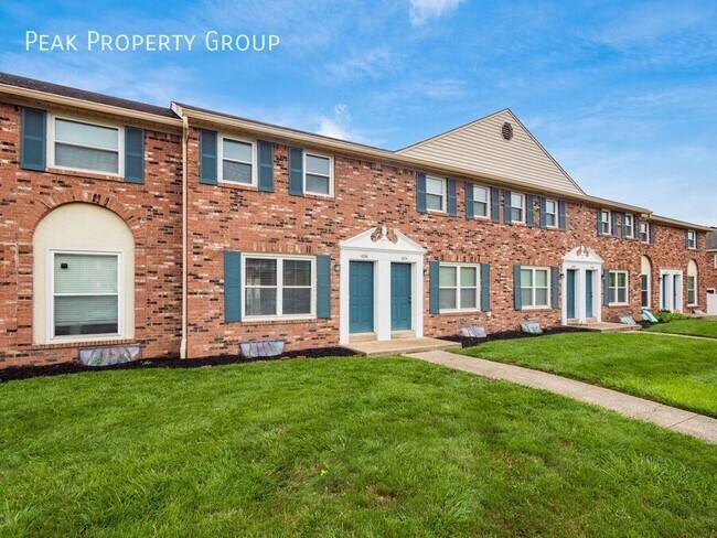 Building Photo - 1022 Folkstone Road-