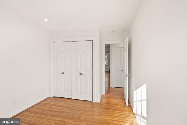 Building Photo - 500 G St SW