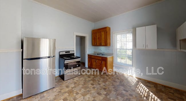 Building Photo - 149 Wilson Dr