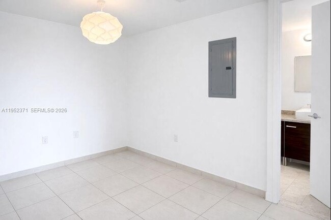 Building Photo - 185 SW 7th St