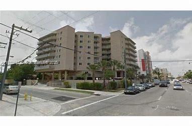 Primary Photo - 102 SW 6th Ave