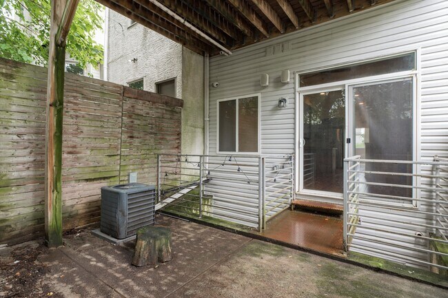 Building Photo - 1733 N Gratz St