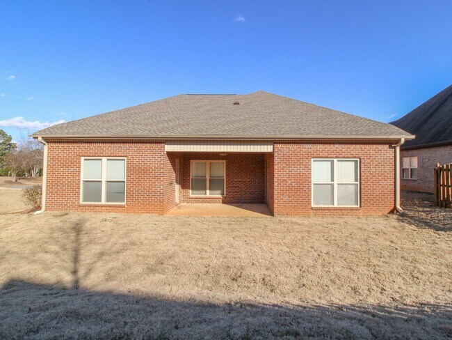 Building Photo - Gorgeous Corner-Lot Home in Canebrake Club...