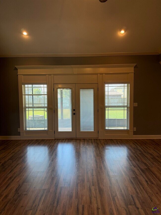 Building Photo - 142 Addington Dr