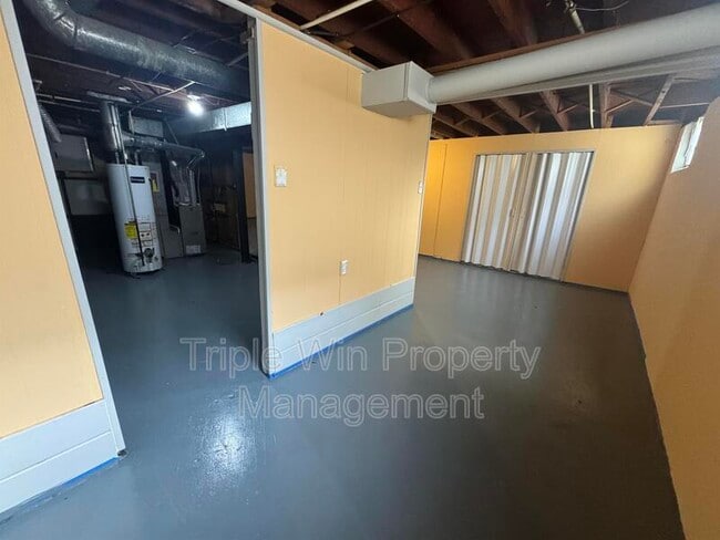 Building Photo - 8239 Fay Dr