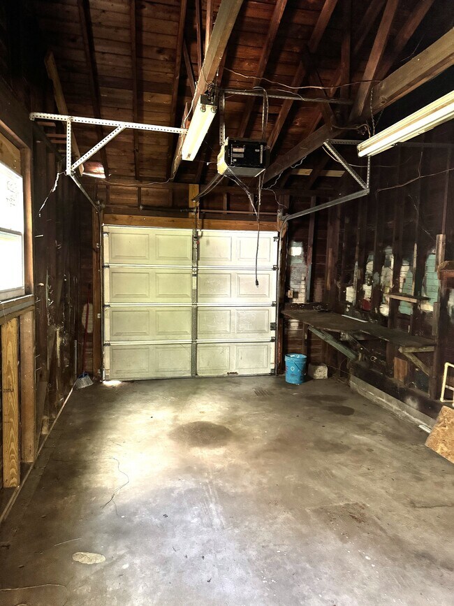 Building Photo - 763-763 Gardenia Ln