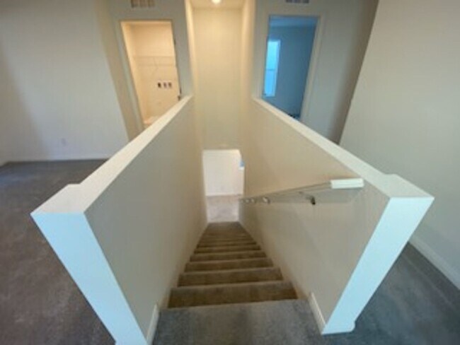 Building Photo - Gorgeous 4 bedroom ENERGY STAR certified 2...