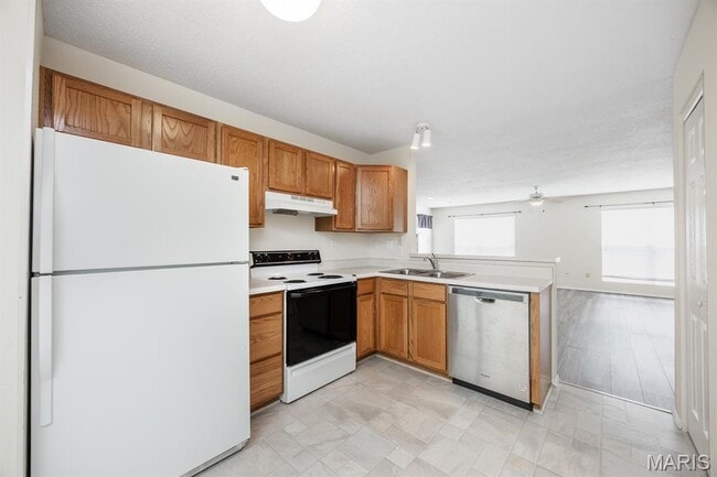 Building Photo - 425 Eagle Terrace Dr