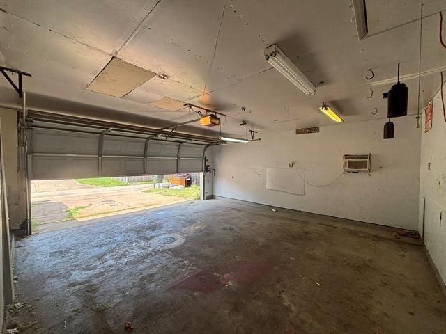 Building Photo - 1404 Harvest Glen Dr