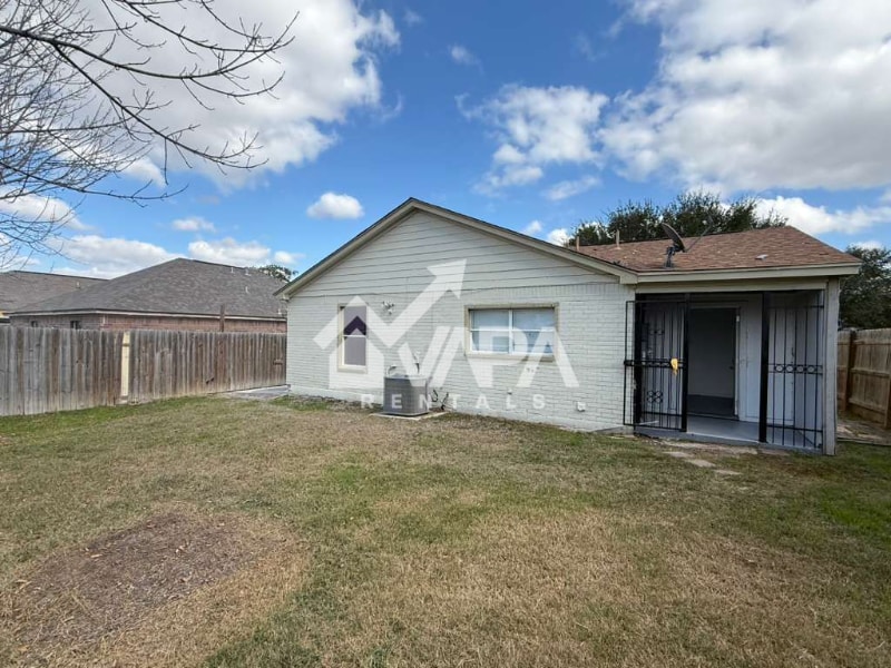 Building Photo - 4743 Georges Farm