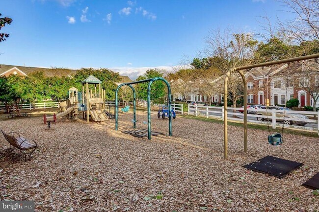 Building Photo - 13953 Lullaby Rd