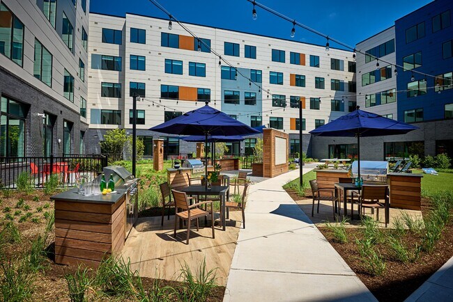 Building Photo - 2 Bergen St