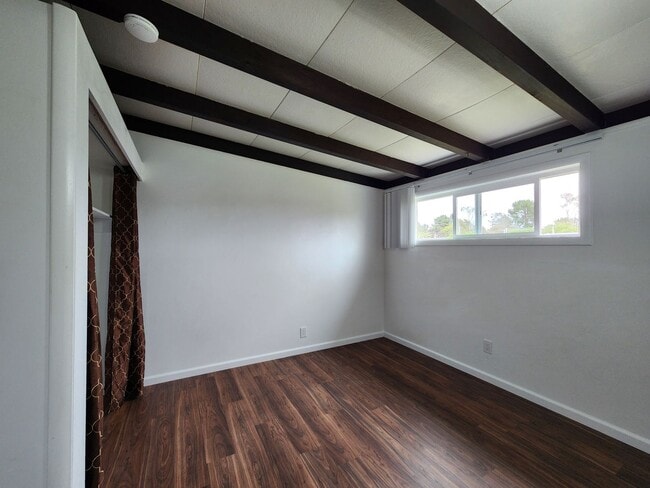 Building Photo - 1030-1032 Forson Rd