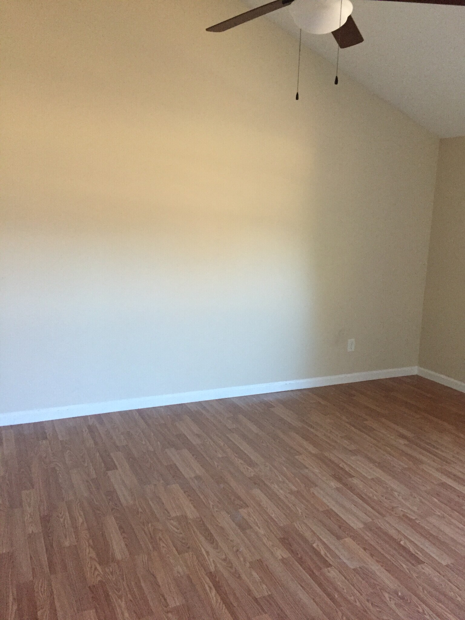 bedroom - 136 Shoally St