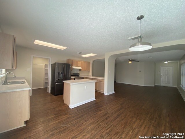Building Photo - 6003 Limestone Mill Dr
