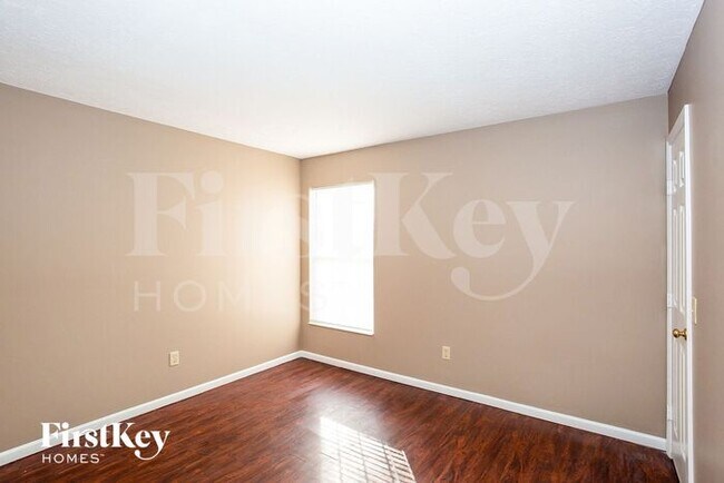 Building Photo - 12645 Roan Ln