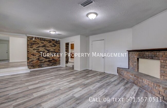 Building Photo - 319 Malibu Dr