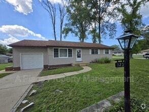 Building Photo - 125 Florisota Dr