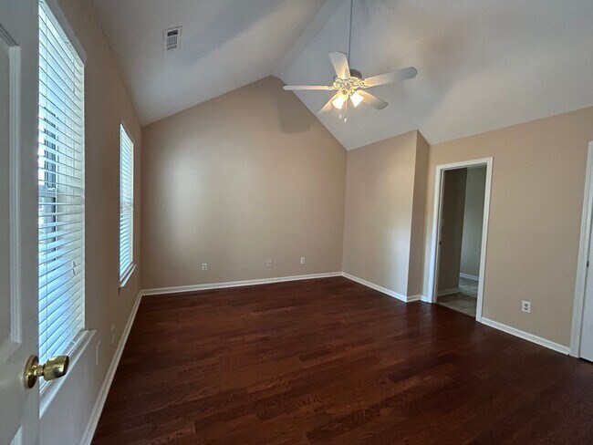 Building Photo - 413 Sherrels Ford