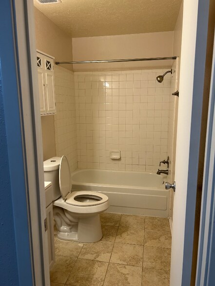 Building Photo - 5414 Fawn Trail Ln