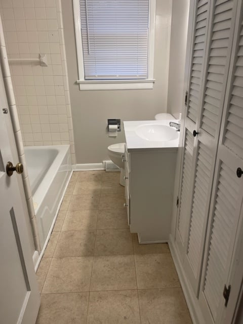 Building Photo - 615 N Steele St