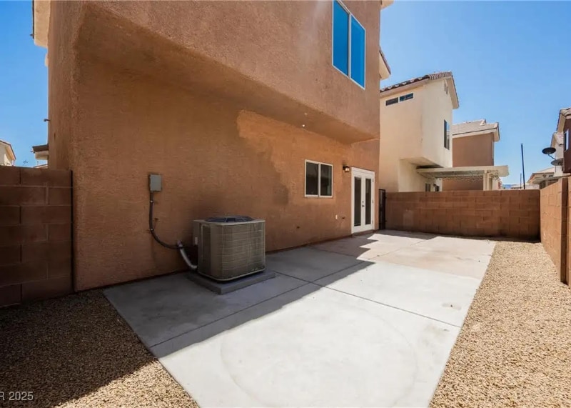 Building Photo - 5439 Bradford Pear Dr