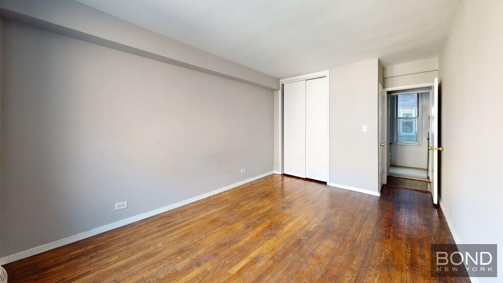 Building Photo - 340 E 58th St