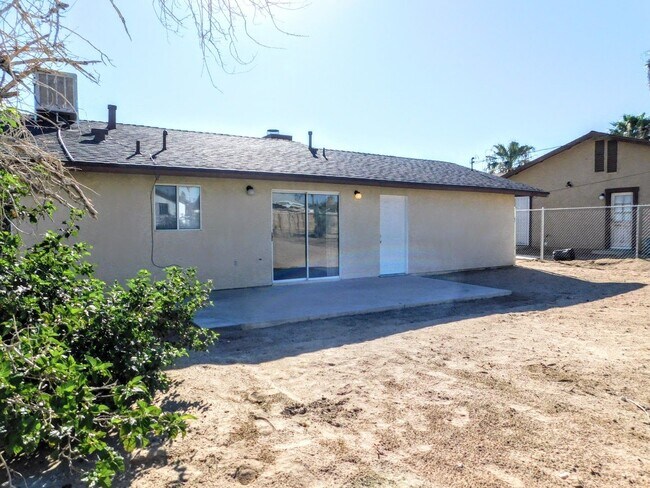 Building Photo - 2 Bedroom with a view